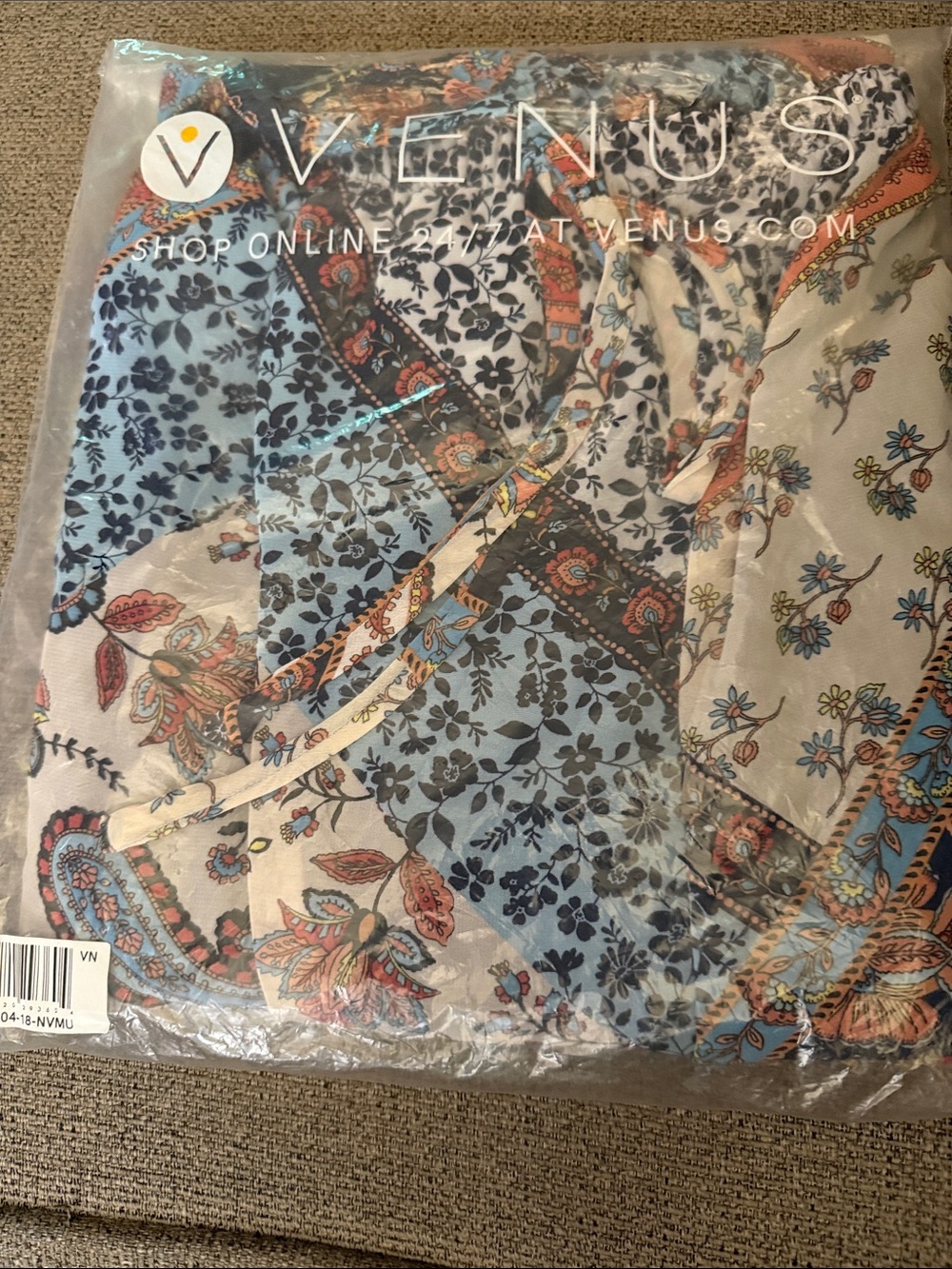 VENUS Patchwork Floral Throw - Blue, Cream, Rust